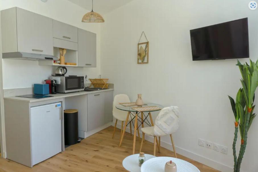 Palais Riviera Chaleureux Lumineux Et Climatise Apartment Nice Luaran gambar