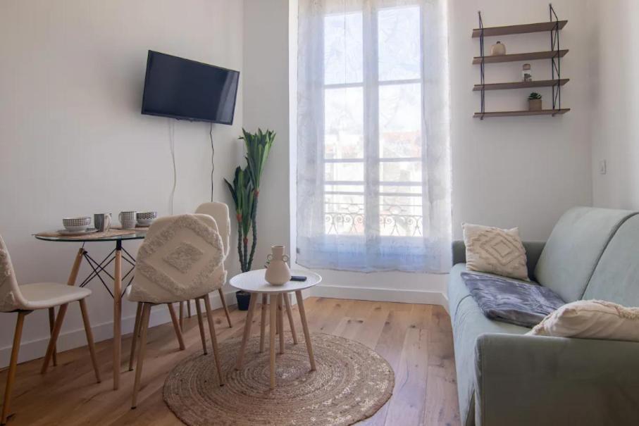 Palais Riviera Chaleureux Lumineux Et Climatise Apartment Nice Luaran gambar